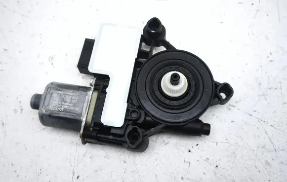 Cupra Formentor Rear door window regulator motor 5Q0959407D 0130822695