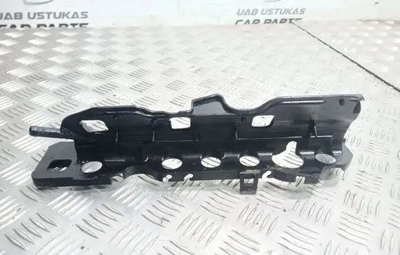 Renault Megane II Other engine bay part 8200368043