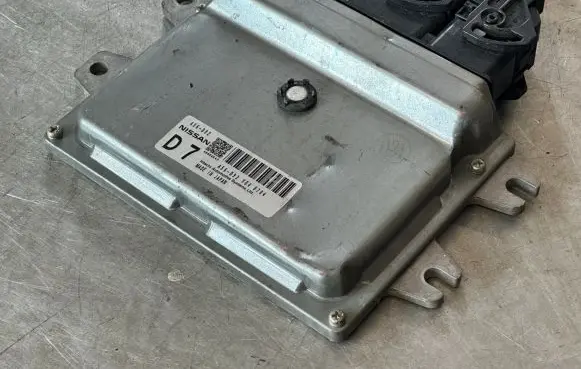 Nissan Qashqai Engine control unit/module A56D92