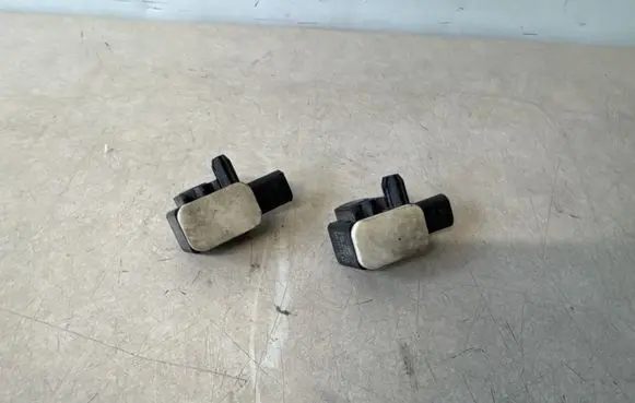Maserati Ghibli Airbag deployment crash/impact sensor A1668210151