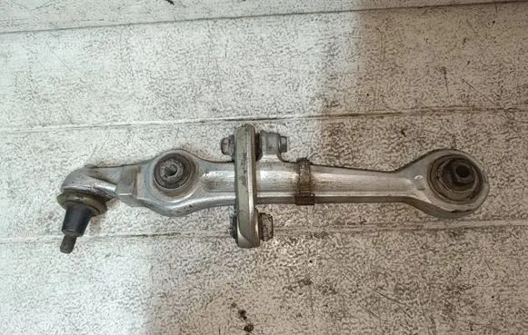 Audi A6 S6 C5 4B Front lower control arm/wishbone 4D0407155P