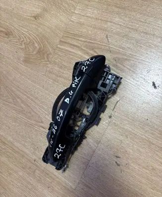 Rear door exterior handle