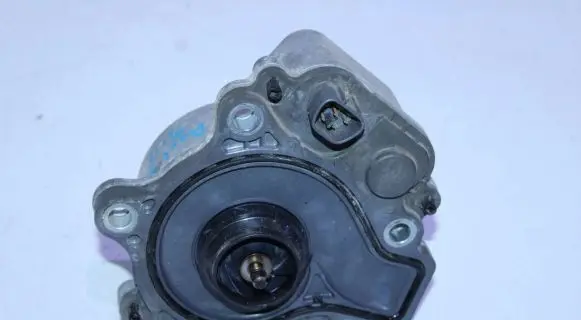 Toyota Auris E180 Water pump