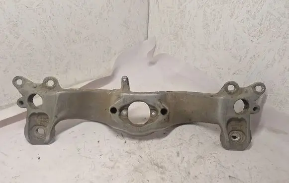 Audi A4 S4 B6 8E 8H Gearbox mount 8E0399