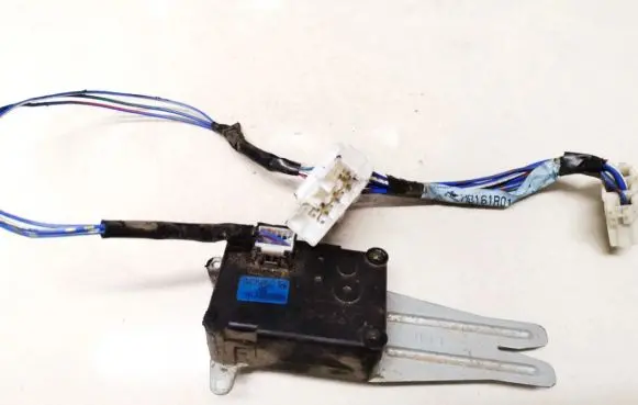 Mazda 323 F Air flap motor/actuator hb600bcin 2005038