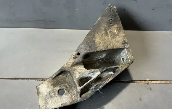 BMW X5 E70 Engine mounting bracket 67871110