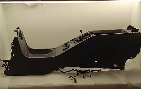 Ford Mach-E I Center console LJ8BR045K12A