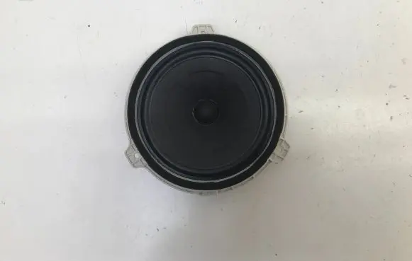 KIA Niro Front door speaker