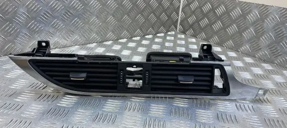 Audi A6 S6 C7 4G Dash center air vent grill 4G2820951