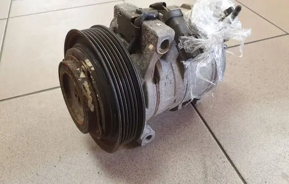Jeep Grand Cherokee Air conditioning (A/C) compressor (pump) P68021835AF