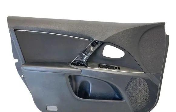 Toyota Avensis T270 Front door card panel trim