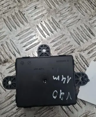 Volvo V40 Door control unit/module 31343873