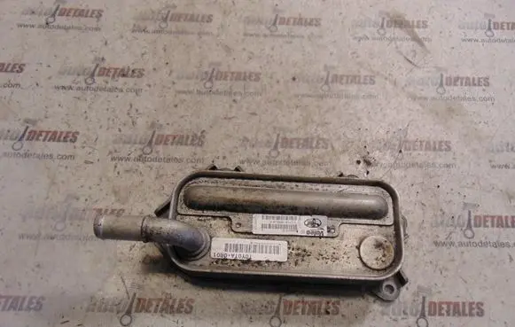 Toyota Verso Engine oil radiator 157100R010