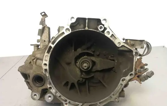 Manual 6 speed gearbox