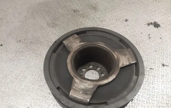 Audi A6 S6 C5 4B Crankshaft pulley 059105251M