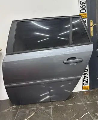 Opel Vectra C Rear door