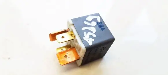 Volkswagen Golf III Other relay 4RA00351058 4RA003510-58