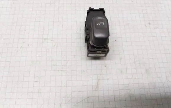 Volvo S60 Electric window control switch