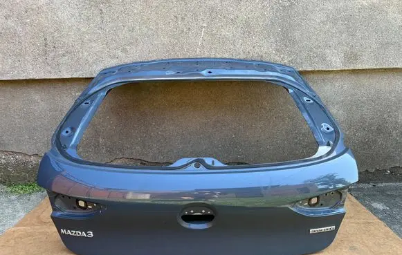 Mazda 3 Tailgate/trunk/boot lid