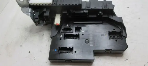 Mercedes-Benz C W204 Comfort/convenience module 2049060405