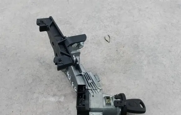 Fiat Grande Punto Ignition lock 00519272790