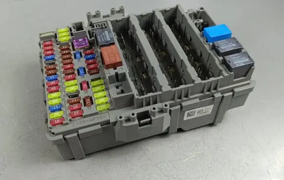 Honda CR-V Fuse module GE3130311