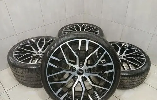 Audi R8 4S R20 alloy rim 4S0601025B