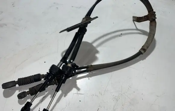 Honda FR-V Gear shift cable linkage