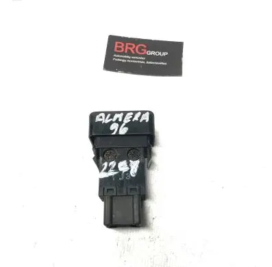 Nissan Almera Fog light switch TJ3 22783810
