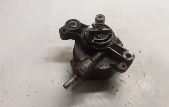 Volvo V50 Vacuum pump D1651C2 D1651C20112S