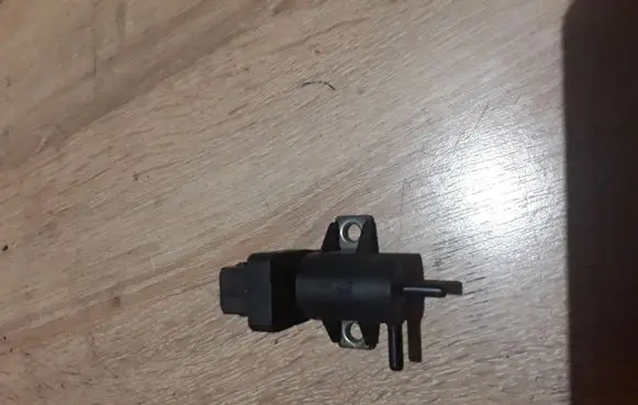 Valve vacuum