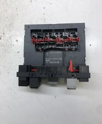 Volkswagen Caddy Comfort/convenience module 1K0937049 F005V00214
