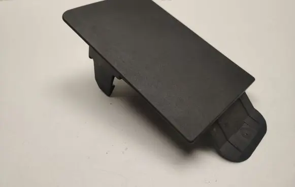 Porsche Macan (95B) Fuse box cover 8J0971981