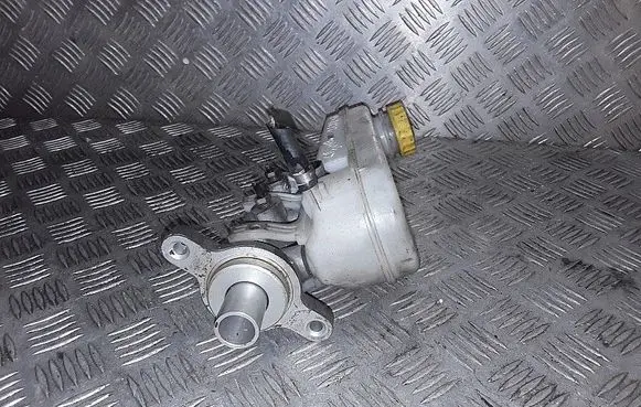 Citroen Jumper Master brake cylinder Y24112