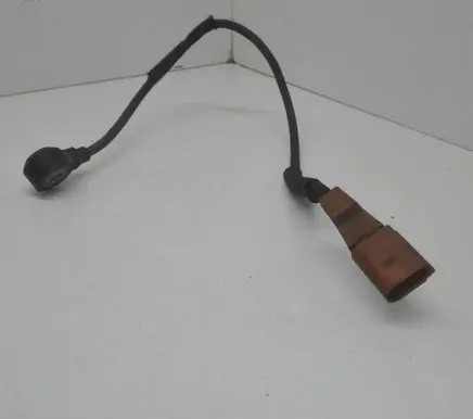 Audi A8 S8 D3 4E Detonation knock sensor 077905377E