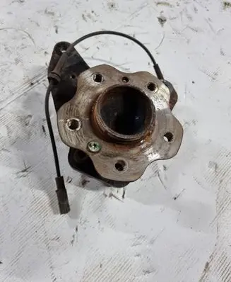 Nissan Qashqai Rear wheel hub NOCODE