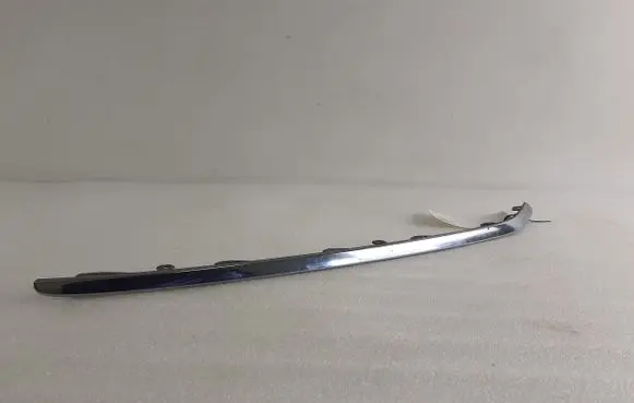 Volkswagen PASSAT B7 Front bumper splitter molding 3AA853764