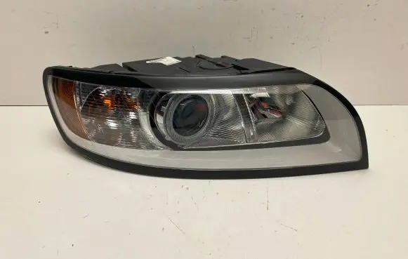 Volvo V50 Headlight/headlamp 31299586 0301237002 LE06A6152