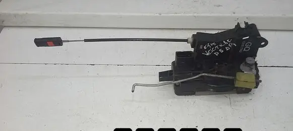 Opel Vectra C Front door lock 13157762