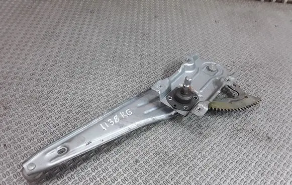 Rear door manual window regulator