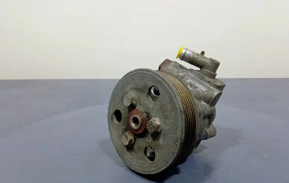 Alfa Romeo 159 Power steering pump 51879792