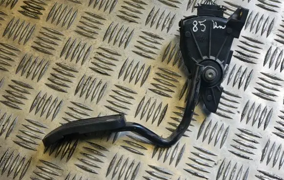 Volkswagen Sharan Accelerator throttle pedal 6PV00777003 6PV007770-03 7M3721603B