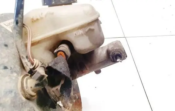 Opel Astra G Master brake cylinder 5571
