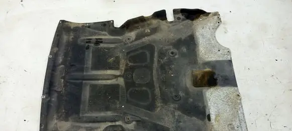 BMW 4 F32 F33 Engine splash shield/under tray 51164310 7241814