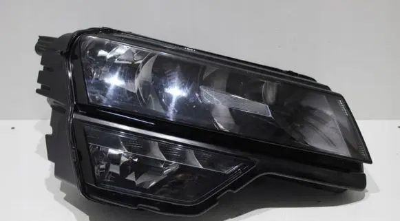 Skoda Karoq Headlight/headlamp
