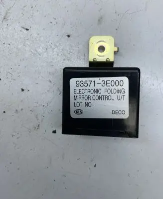 KIA Sorento Wing mirror control module 935713E000