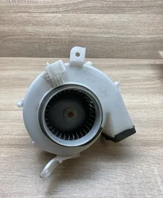 Toyota Prius (XW20) Heater fan/blower 8713047070