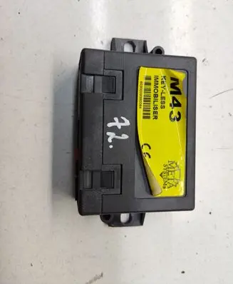 BMW 5 E60 E61 Keyless (KESSY) go control unit/module V33222A