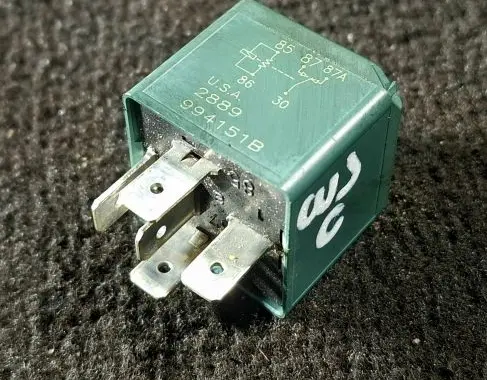 Jeep Grand Cherokee (WJ) Other relay 04848879AA 72472M F41521ZG
