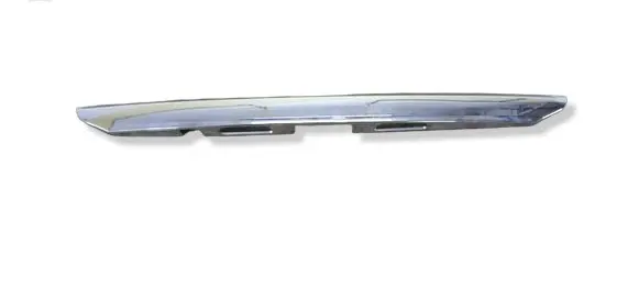 Toyota Yaris Trunk door license plate light bar 768010D191